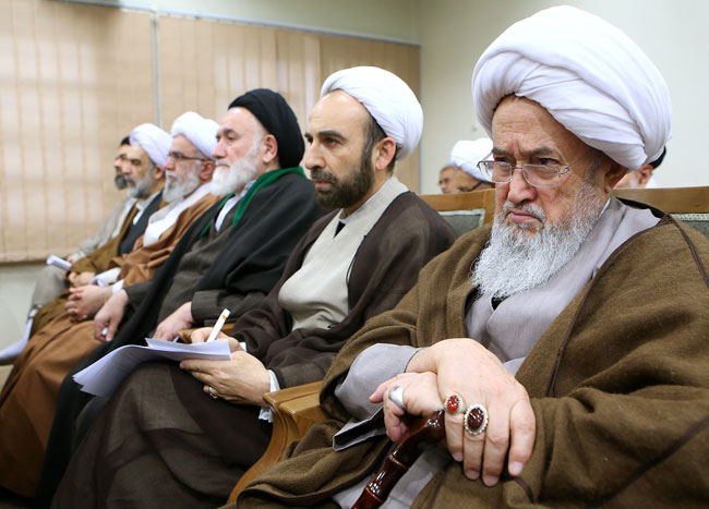 (تصاویر) دیدار اعضای خبرگان با رهبر انقلاب (تصاویر) دیدار اعضای خبرگان با رهبر انقلاب
