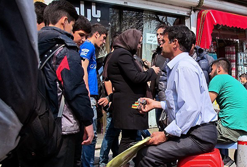 (تصاویر) خرید و فروش مواد محترقه (تصاویر) خرید و فروش مواد محترقه
