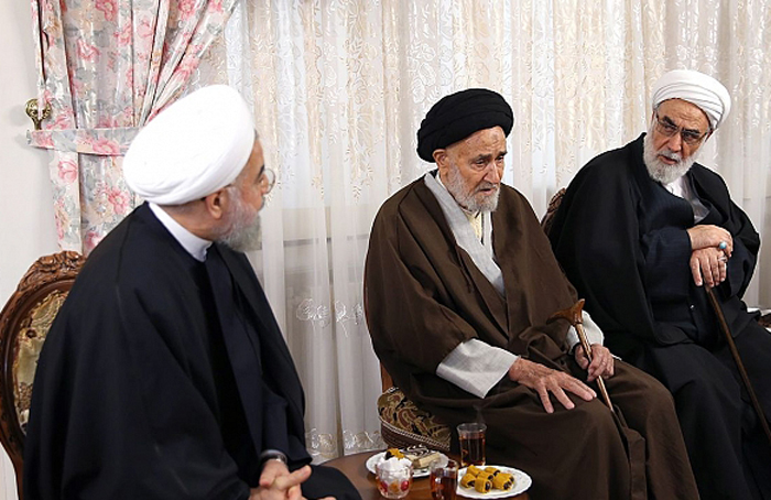 (تصاویر) مسئولان و مقامات در منزل روحانی (تصاویر) مسئولان و مقامات در منزل روحانی