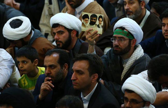 (تصاویری) سخنرانی رهبر انقلاب در حرم رضوی (تصاویری) سخنرانی رهبر انقلاب در حرم رضوی