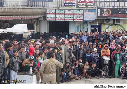 (تصاویر) سنگسار شهروند عراقی توسط داعش (تصاویر) سنگسار شهروند عراقی توسط داعش