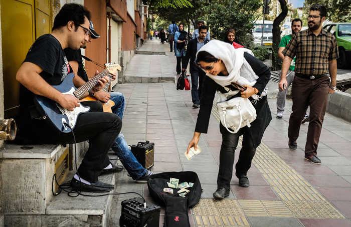 (تصاویر) کنسرتهای خیابانی در تهران (تصاویر) کنسرتهای خیابانی در تهران