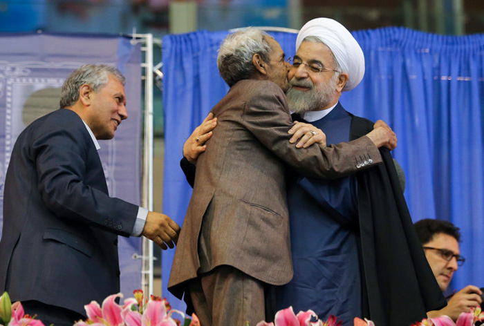 (تصاویر) روحانی در جمع کارگران (تصاویر) روحانی در جمع کارگران