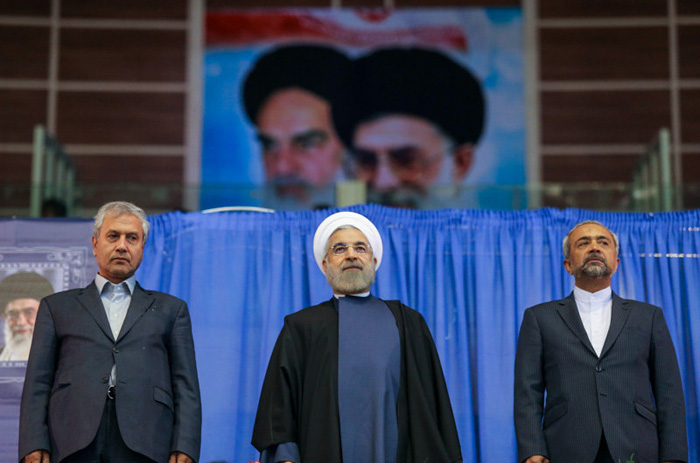 (تصاویر) روحانی در جمع کارگران (تصاویر) روحانی در جمع کارگران