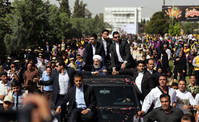 (تصاویر) سفر روحانی به شیراز (تصاویر) سفر روحانی به شیراز