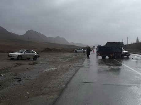 (تصاویر) واژگونی خودرو، بخاطر ایست پلیس (تصاویر) واژگونی خودرو، بخاطر ایست پلیس