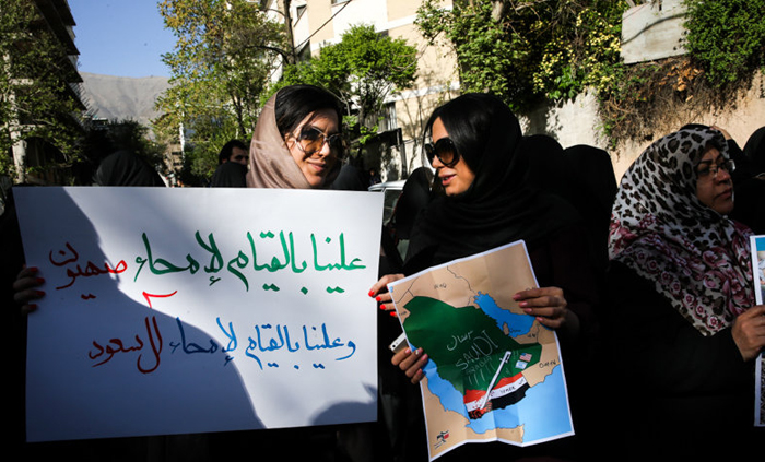(تصاویر) تجمع دانشجویی مقابل سفارت عربستان (تصاویر) تجمع دانشجویی مقابل سفارت عربستان