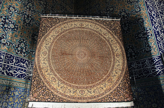 (تصاویر) رونمایی از فرش حرمحضرتزینب(س) (تصاویر) رونمایی از فرش حرمحضرتزینب(س)