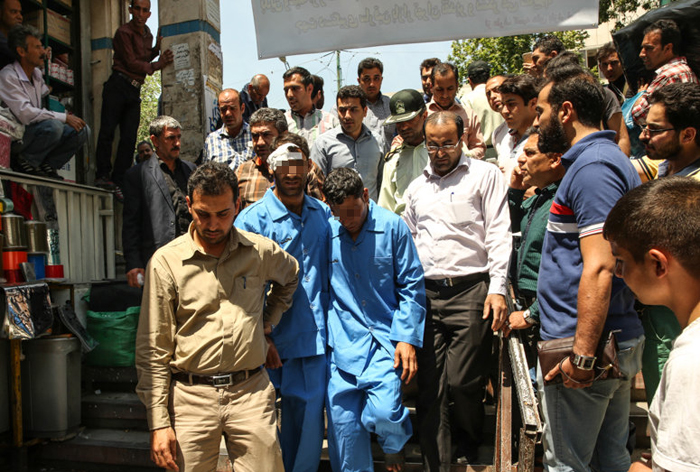 (تصاویر) بازسازی سرقت از بازار تهران (تصاویر) بازسازی سرقت از بازار تهران