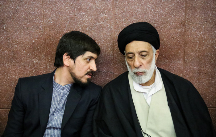 (تصاویر) مجلس ختم صادق آیینهوند (تصاویر) مجلس ختم صادق آیینهوند