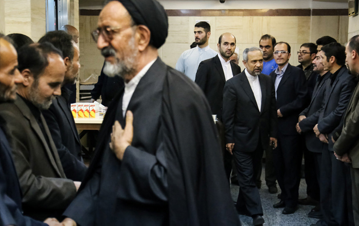 (تصاویر) مجلس ختم صادق آیینهوند (تصاویر) مجلس ختم صادق آیینهوند