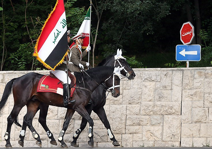 (تصاویر) استقبال روحانی از معصوم در سعدآباد (تصاویر) استقبال روحانی از معصوم در سعدآباد