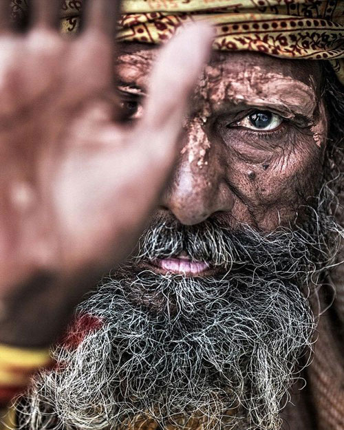 (تصاویر) عادات عجیب یک قبیله در هند (تصاویر) عادات عجیب یک قبیله در هند