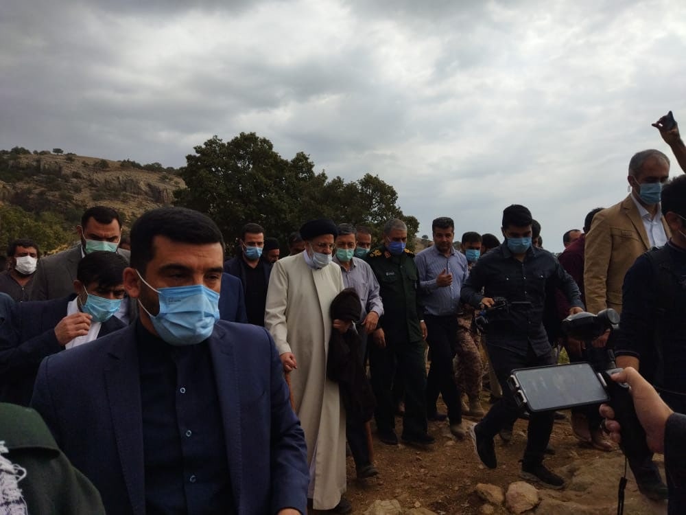(ویدئو) بازدید رئیس جمهور از مناطق زلزله زده اندیکا (ویدئو) بازدید رئیس جمهور از مناطق زلزله زده اندیکا