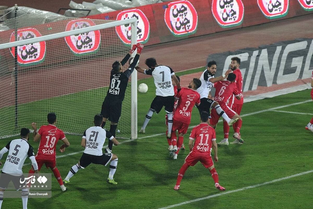(عکس) بله، با دست به پرسپولیس گل زدم