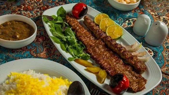 چطور کباب سلطانی بپزیم؟ طرز تهیه +نکاتی برای سرو