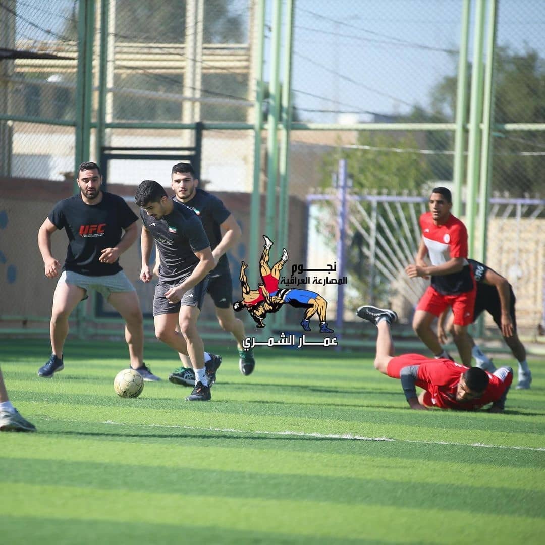 (تصاویر) حسن یزدانی فوتبالیست شد!