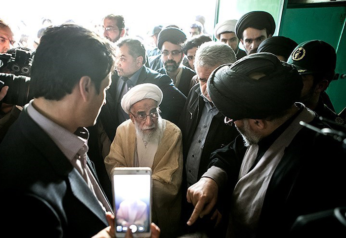 (تصاویر) سفر انتخاباتی آیت الله جنتی (تصاویر) سفر انتخاباتی آیت الله جنتی