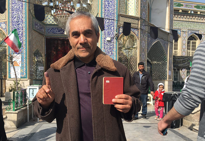 (تصاویر) مقامات و شخصیت ها پای صندوق رای (تصاویر) مقامات و شخصیت ها پای صندوق رای