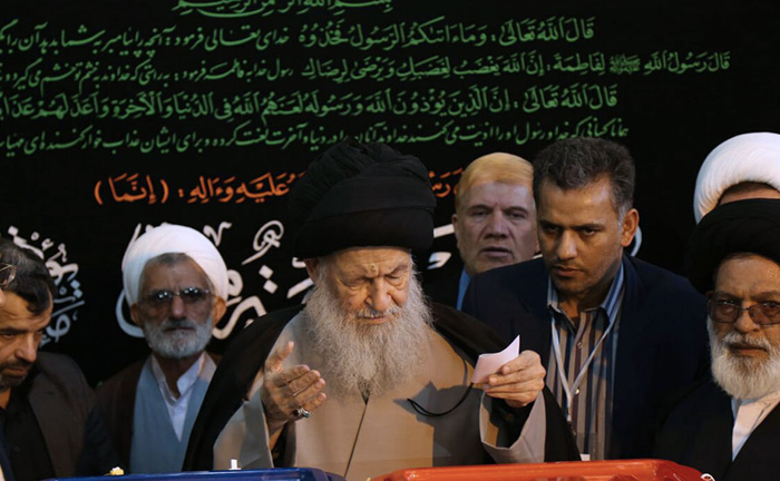 (تصاویر) مقامات و شخصیت ها پای صندوق رای (تصاویر) مقامات و شخصیت ها پای صندوق رای