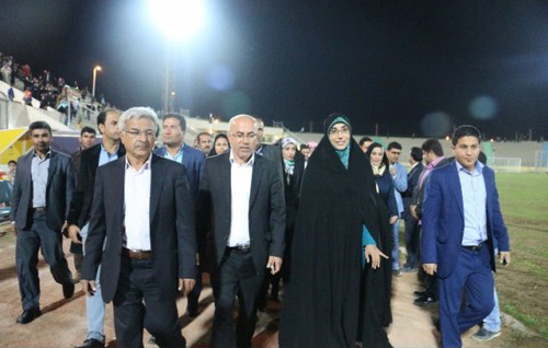 جشن پیروزی کاندیدای زن در استان بوشهر +(تصاویر)