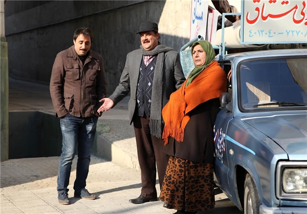 «دودکش ۲» حوالی میدان ولیعصر پیگیری میشود+ (تصاویر) «دودکش ۲» حوالی میدان ولیعصر پیگیری میشود+ (تصاویر)