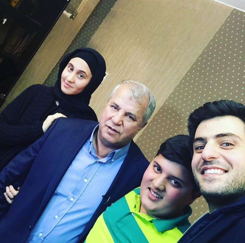 برنامه پروپیمان تحویل سال با اجرای علی ضیا برنامه پروپیمان تحویل سال با اجرای علی ضیا