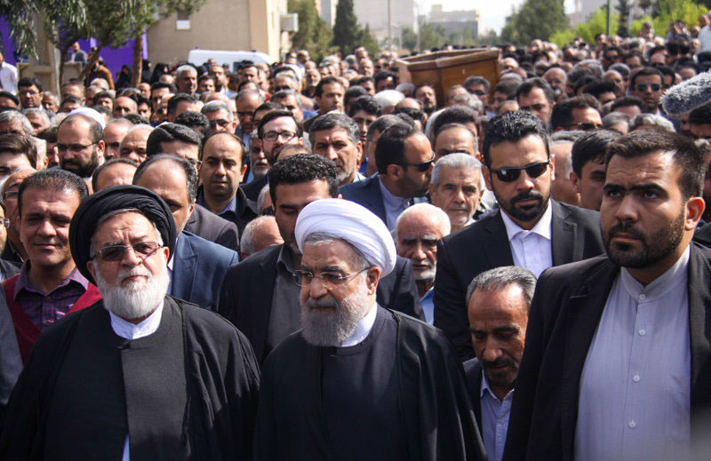 پیکر مادرهمسر رئیس جمهوری تشییع شد +(تصاویر) پیکر مادرهمسر رئیس جمهوری تشییع شد +(تصاویر)