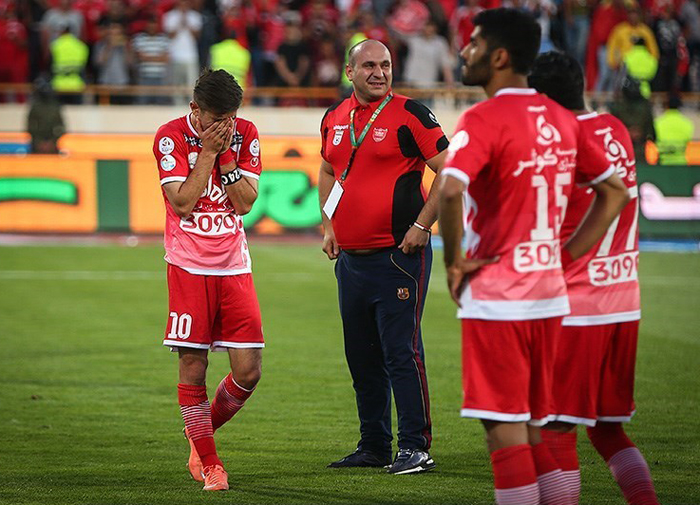 (تصاویر) اشک و آه پرسپولیسیها در آزادی (تصاویر) اشک و آه پرسپولیسیها در آزادی