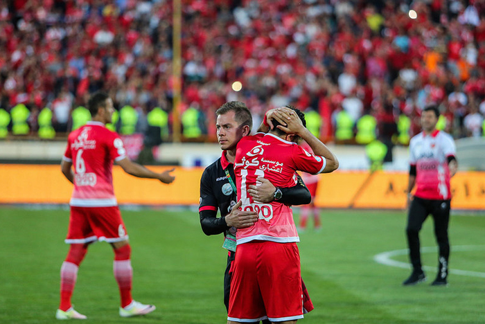 (تصاویر) اشک و آه پرسپولیسیها در آزادی (تصاویر) اشک و آه پرسپولیسیها در آزادی