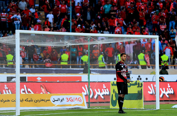 (تصاویر) اشک و آه پرسپولیسیها در آزادی (تصاویر) اشک و آه پرسپولیسیها در آزادی