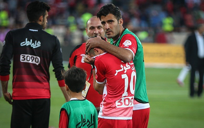 (تصاویر) اشک و آه پرسپولیسیها در آزادی (تصاویر) اشک و آه پرسپولیسیها در آزادی