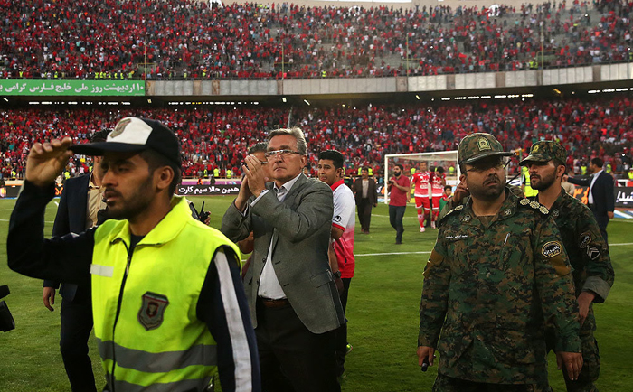 (تصاویر) اشک و آه پرسپولیسیها در آزادی (تصاویر) اشک و آه پرسپولیسیها در آزادی