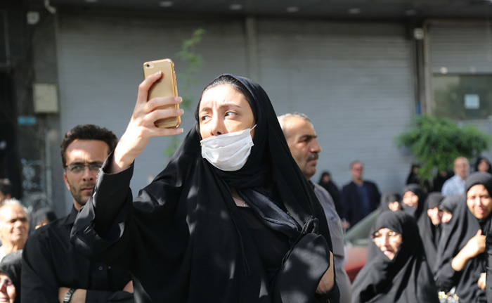 پیکر شهید اکبری، محافظ رهبر انقلاب تشییع شد پیکر شهید اکبری، محافظ رهبر انقلاب تشییع شد