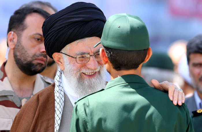 (تصاویر) رهبرانقلاب در مراسم دانشآموختگی دانشجویان افسری (تصاویر) رهبرانقلاب در مراسم دانشآموختگی دانشجویان افسری