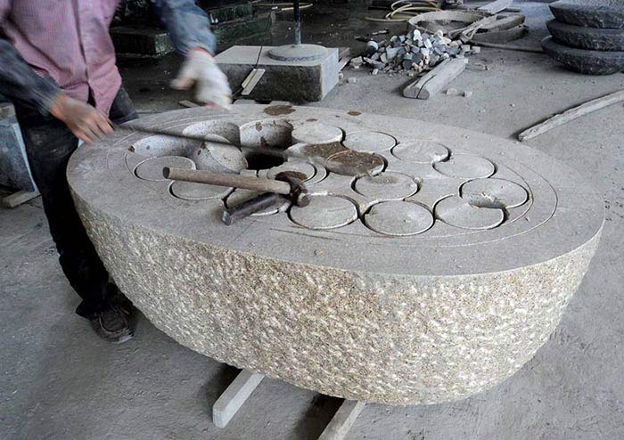 خلاقیت در طراحی وان سنگی خلاقیت در طراحی وان سنگی