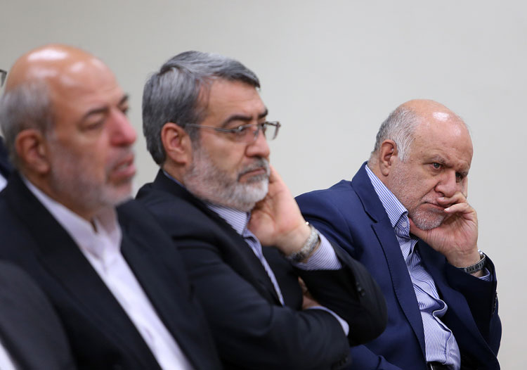 (تصاویر) دیدار اعضای هیأت دولت با رهبر انقلاب (تصاویر) دیدار اعضای هیأت دولت با رهبر انقلاب