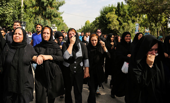 (تصاویر) تشییع سربازان جان باخته (تصاویر) تشییع سربازان جان باخته