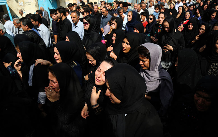 (تصاویر) تشییع سربازان جان باخته (تصاویر) تشییع سربازان جان باخته