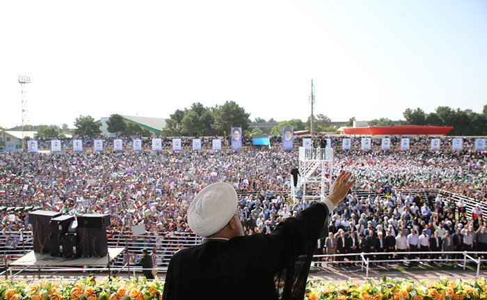 (تصاویر) استقبال از روحانی در کرمانشاه (تصاویر) استقبال از روحانی در کرمانشاه