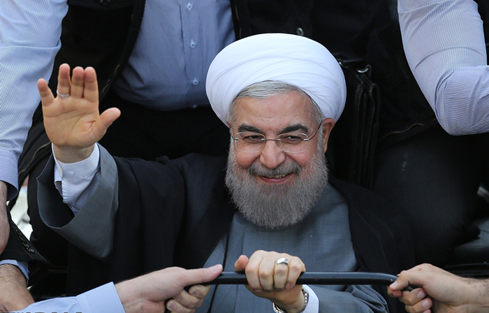 (تصاویر) استقبال از روحانی در کرمانشاه (تصاویر) استقبال از روحانی در کرمانشاه