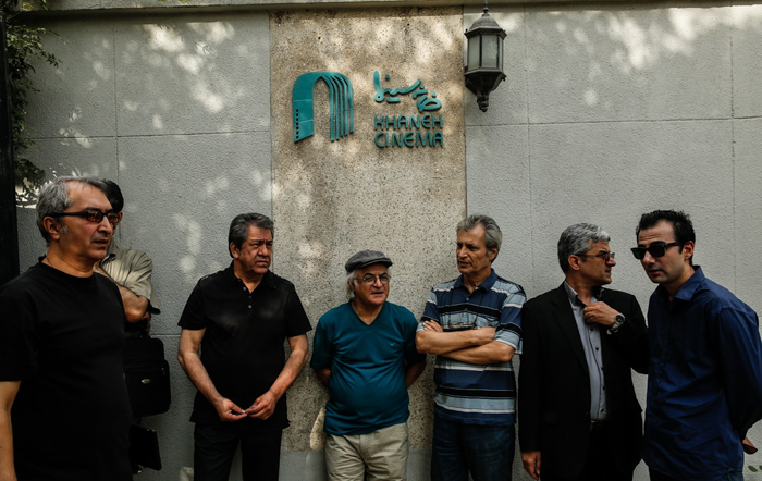 (تصاویر) مراسم تشییع پیکر جمشید ارجمند (تصاویر) مراسم تشییع پیکر جمشید ارجمند