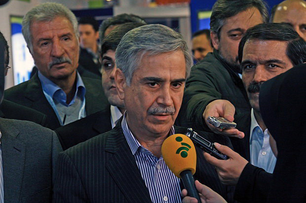 احمد دوست حسینی رییس هیات عامل صندوق توسعه ملی شد احمد دوست حسینی رییس هیات عامل صندوق توسعه ملی شد