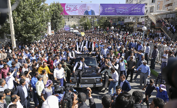 (تصاویر) استقبال از روحانی در یاسوج (تصاویر) استقبال از روحانی در یاسوج