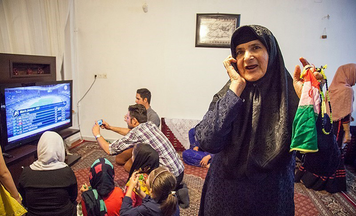 (تصاویر) لحظات پرالتهاب خانواده خالوندی (تصاویر) لحظات پرالتهاب خانواده خالوندی