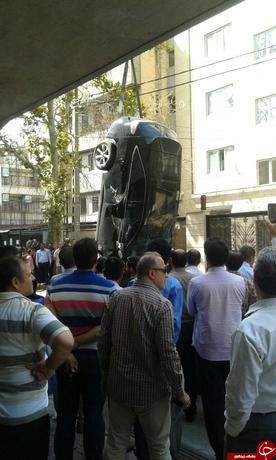 (تصاویر) واژگونی لکسوس در تهران
