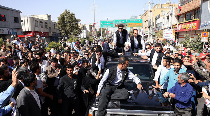 (تصاویر) استقبال از روحانی در قزوین (تصاویر) استقبال از روحانی در قزوین