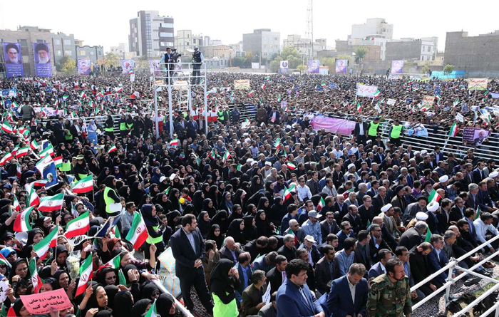 (تصاویر) استقبال از روحانی در اراک