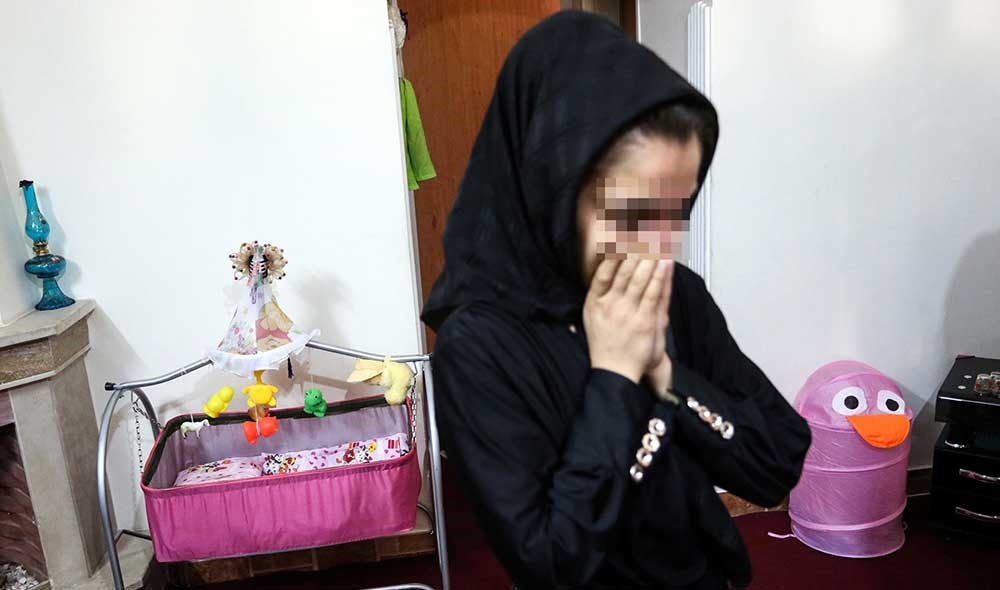 (تصاویر) بازسازی صحنه قتل طاهای ۶ ساله توسط پدر و نامادریاش (تصاویر) بازسازی صحنه قتل طاهای ۶ ساله توسط پدر و نامادریاش
