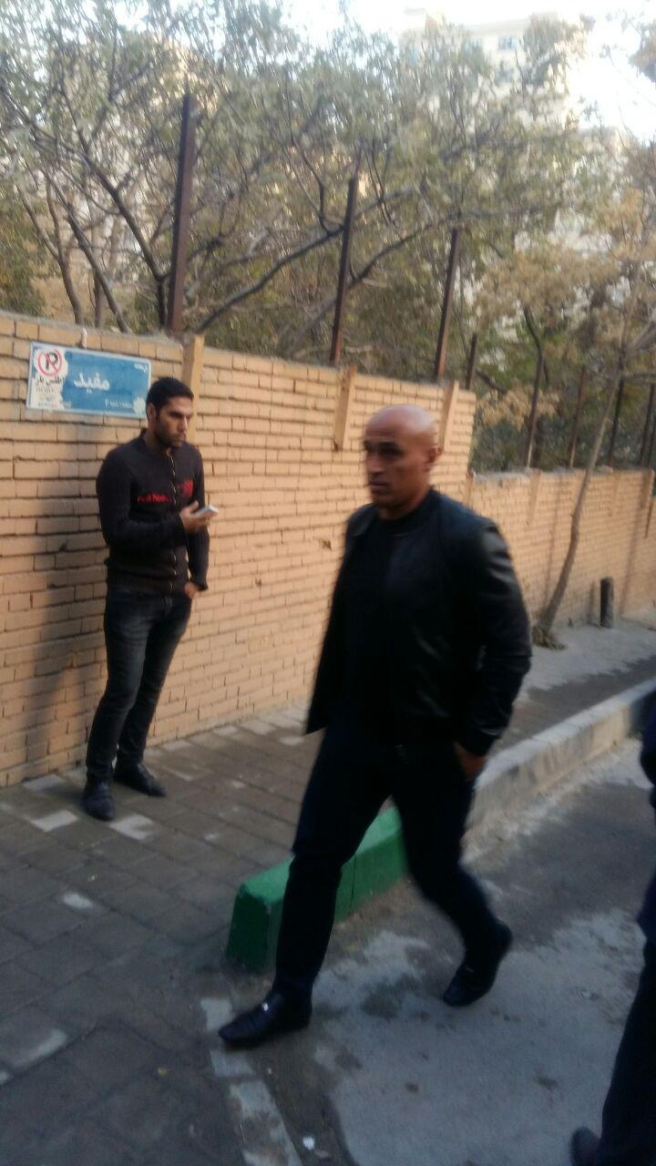 (تصاویر) منصوریان به منزل پورحیدری رفت (تصاویر) منصوریان به منزل پورحیدری رفت